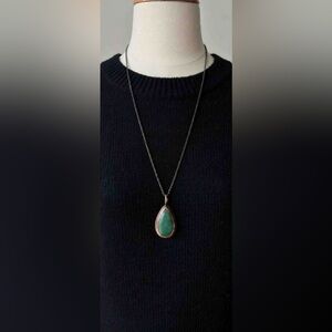VTG RAFAEL Canada Teardrop Jade Green Pendant Necklace Brass Tone Brutalist Boho